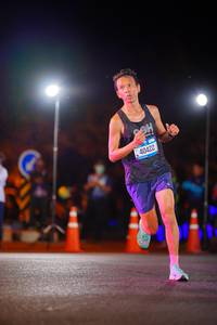 BIB: 40422
                            <button type="button" onclick="openModal(21524543)" class="btn btn-primary btn-sm float-right btn-popup" data-toggle="modal" data-target=".modal-high-quality">
                        <i class="fas fa-shopping-cart"></i> Add to Cart
                    </button>
                                            <button type="button" onclick="isThisMe(21524543, true)" class="btn btn-success btn-sm float-right btn-popup btn-isme hidden" data-toggle="tooltip" data-placement="bottom" title="นี่คือรูปของคุณใช่ไหม คลิกที่นี่เพื่อเอาเข้าอัลบั้ม">
                        <i class="fas fa-plus"></i> Add to album
                    </button>
                    <button type="button" onclick="isThisMe(21524543, false)" class="btn btn-warning btn-sm float-right btn-popup btn-isnotme hidden">
                        <i class="fas fa-ban"></i> Remove from album
                    </button>